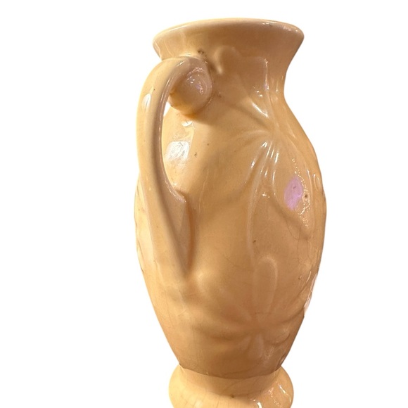 VTG USA Pottery Double Handle Vase 7 Inch Floral Yellow Glaze Shawnee - Picture 4 of 6